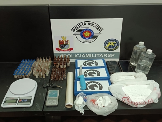 Força Tática prende homem com cocaína e morfina