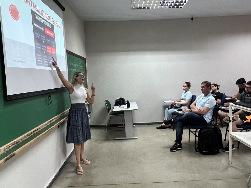 Ciências Contábeis da Unifev faz curso para Exame de Suficiência