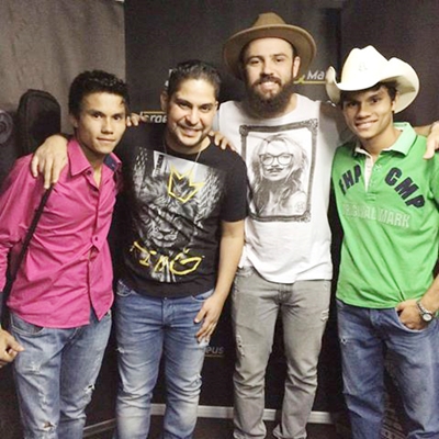  Votuporanguenses realizam sonho e cantam com Jorge e Mateus