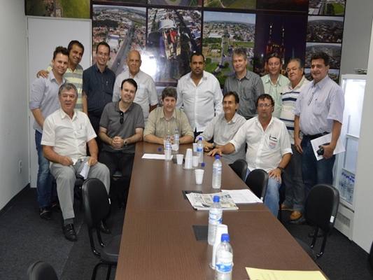 Regularização de terrenos na Vila Carvalho é debatido na Câmara 