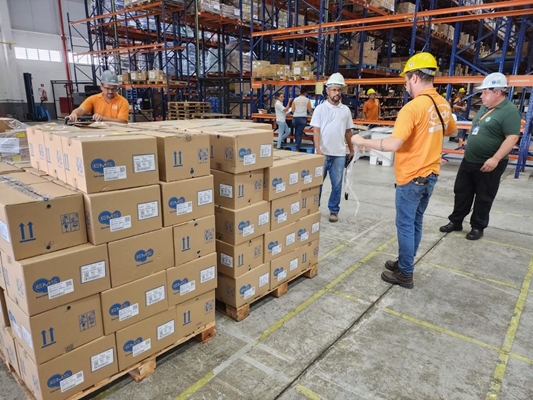 Laboratório doa 14 mil caixas de remédios a vítimas do Litoral Norte