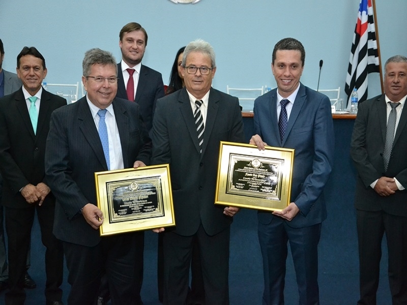 DEPUTADOS DA REGIÃO HOMENAGEADOS