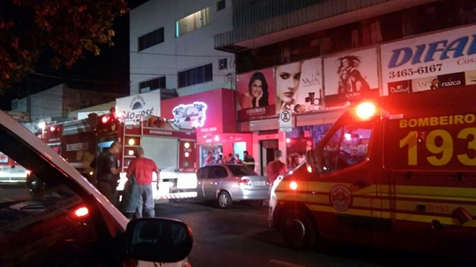 PESSOA GRAVEMENTE FERIDA EM INCÊNDIO EM FERNANDÓPOLIS