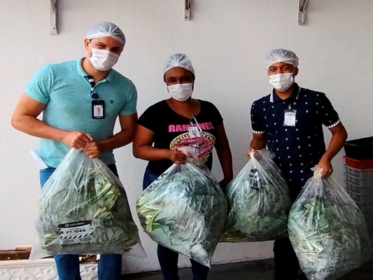 Santa Casa de Votuporanga recebe doação de couve