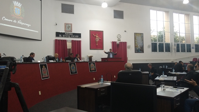 Aprovado projeto pra acabar prefeitura e antienchente