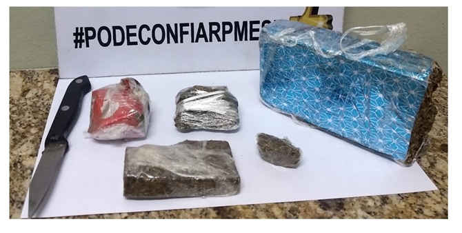 POLÍCIA MILITAR PEGA TRAFICANTE COM TIJOLÃO DE MACONHA