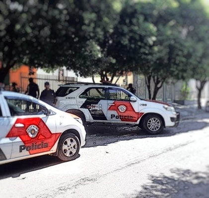 POLÍCIA MILITAR PRENDE TRAFICANTE DE 19 ANOS 