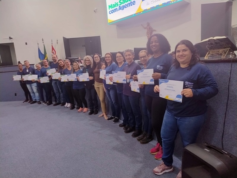  Prefeitura realiza diplomação de agentes de saúde