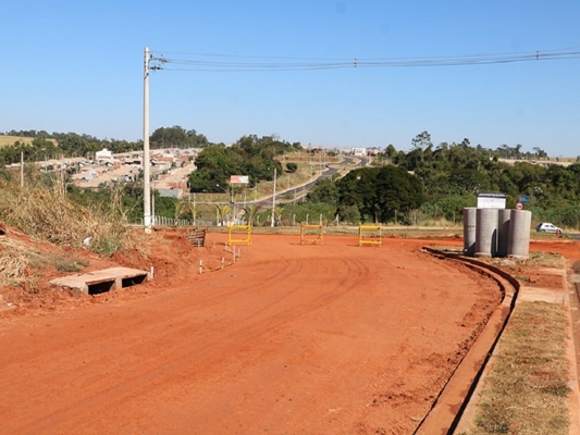 Prolongamento da Av. das Nações em andamento