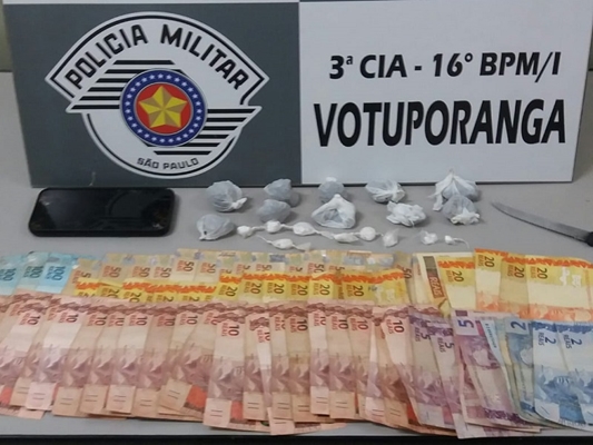 Jovem traficante é preso pela PM com cocaína e maconha
