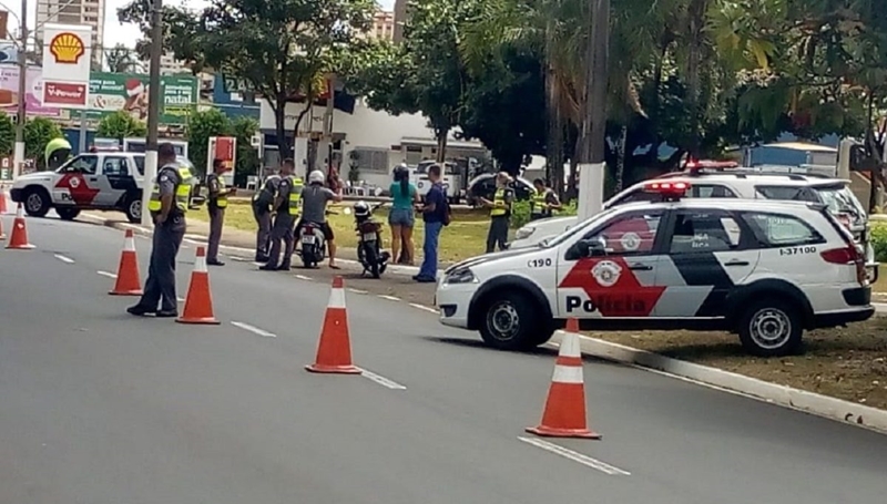POLÍCIA MILITAR FAZ OPERAÇÃO EM TODAS AS CIDADES