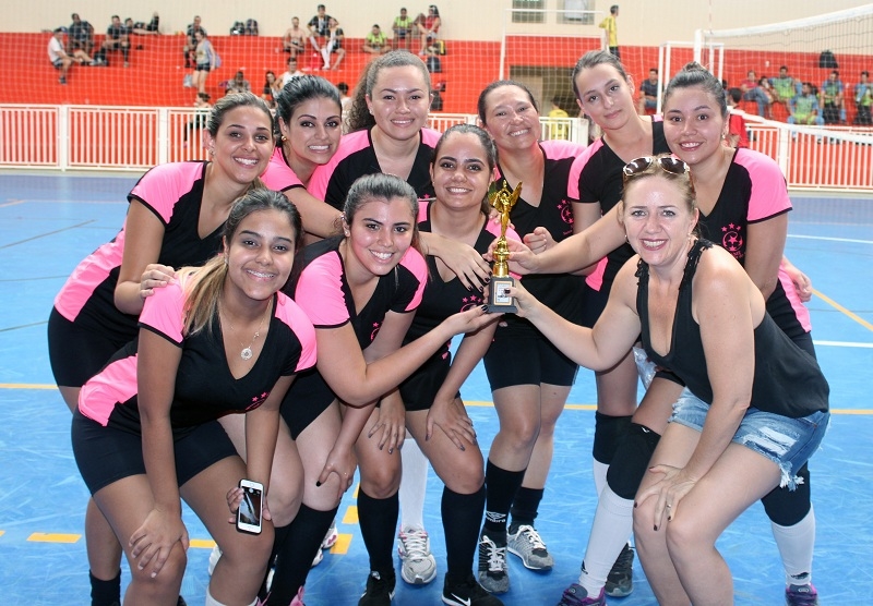 ESPORTE SAÚDE da Santa Casa agita poliesportivo