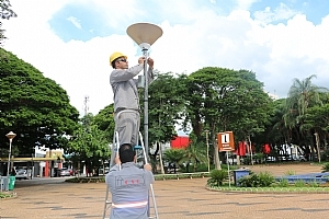 ILUMINAÇÃO pública monitorada por satélite 