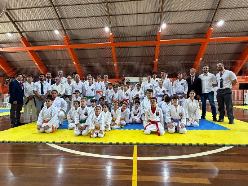 Open 60 anos de Karatê Adebaur Borges reúne 180 atletas no CSU