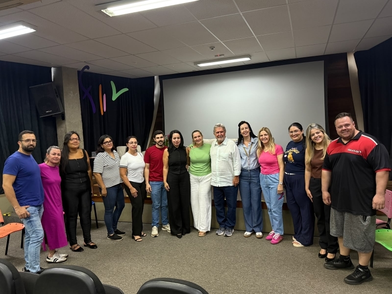 “Valorização se faz com ações e não com discursos”, diz prefeito Educadores Infantis