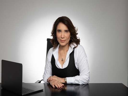 Feira educacional com presença da psiquiatra Ana Beatriz Barbosa