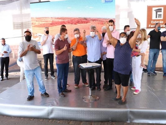 Prefeito Jorge Seba, Carlão Pignatari e convidados no evento em Votuporanga