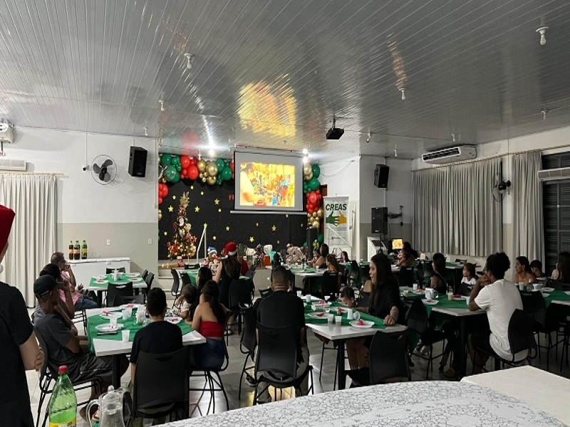 Creas de Votuporanga realiza encontro com famílias