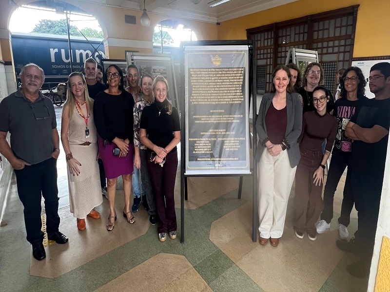 Docente da Unifev realiza exposição sobre ferrovia