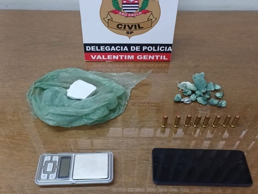 Acusado de tráfico e posse ilegal de munição é preso